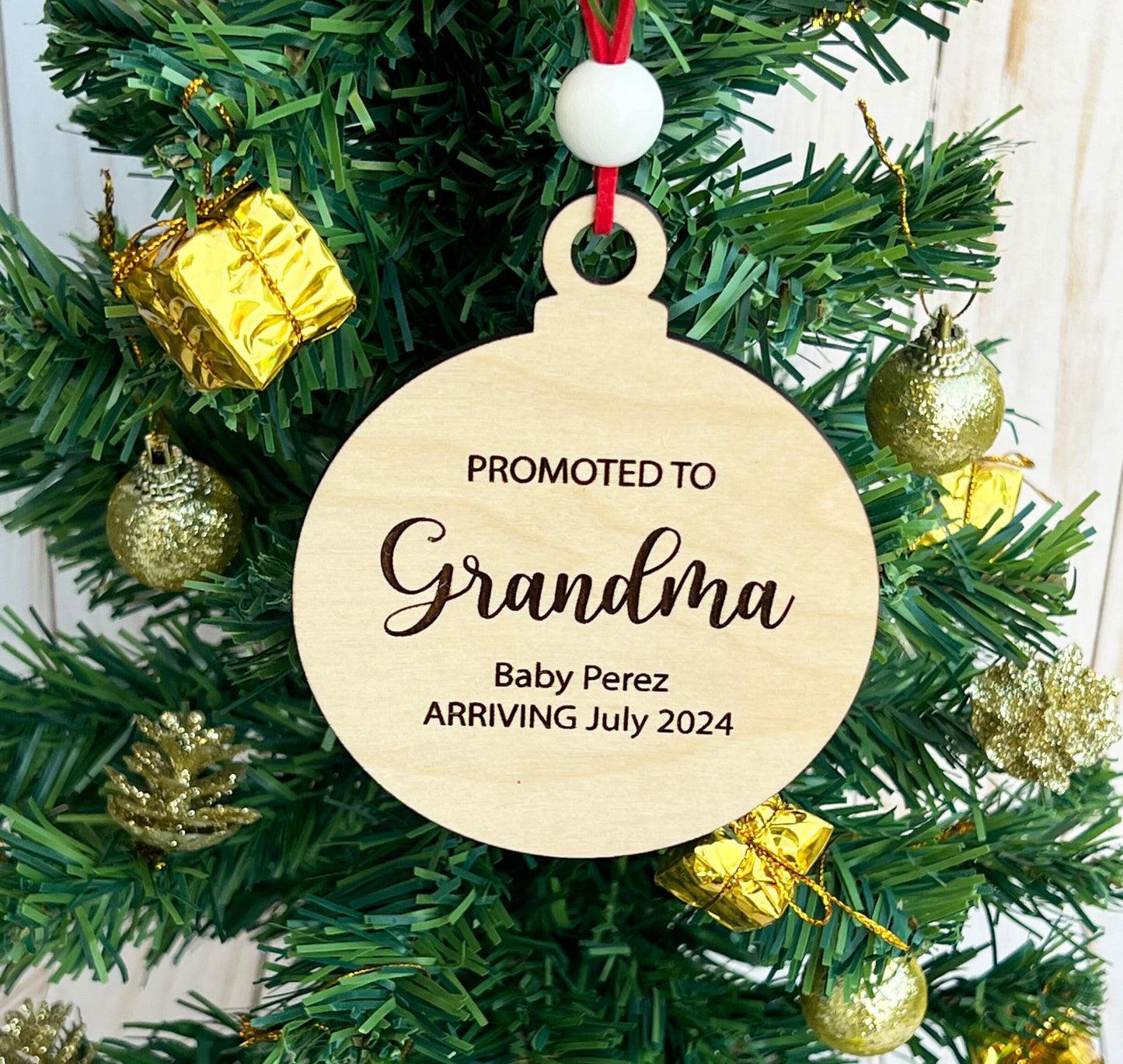 Personalized Pregnancy Announcement Christmas Ornament: Promoted to Grandma
